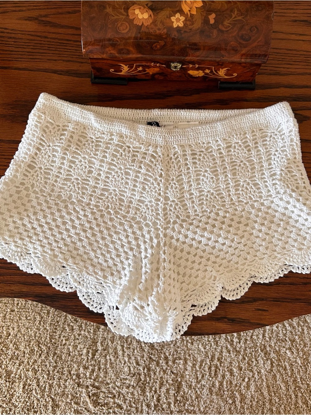 H&M White Crochet Pull-On Shorts